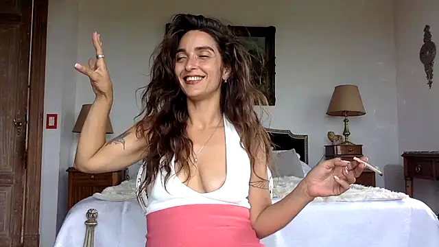 venuslibre online show from 11/01/25, 07:38