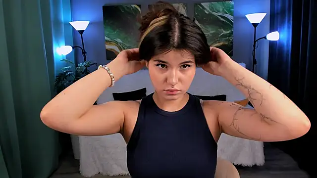 AnoraDark online show from 09/23/25, 12:19