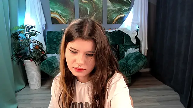 AnoraDark online show from 11/05/25, 06:30