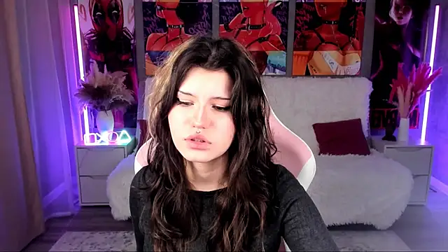 AnoraDark online show from 11/27/25, 12:40