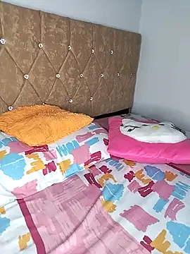 Nahomy cm online show from 03/17/26, 08:56