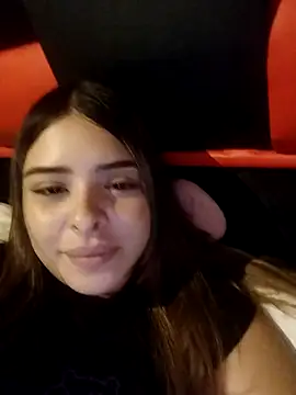 Snapshot of Nahomy_cm chatting on 05/04/26, 04:41 Nahomy cm online show from 05/04/26, 04:41