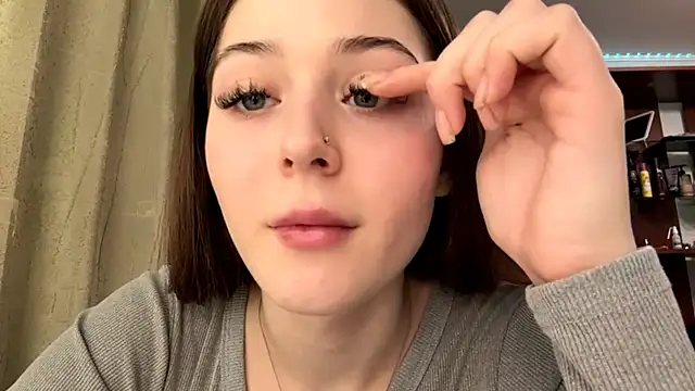 Adel strongwoman online show from 01/18/26, 05:17