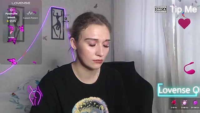 Snapshot of sweetest-cherry chatting on 10/13/25, 11:43 sweetest-cherry online show from 10/13/25, 11:43