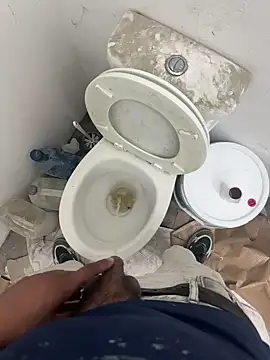 Snapshot of Smallboybigworld chatting on 12/22/25, 11:29 Smallboybigworld online show from 12/22/25, 11:29