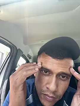 Snapshot of Smallboybigworld chatting on 01/12/26, 10:42 Smallboybigworld online show from 01/12/26, 10:42