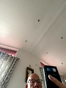 philefc online show from 10/03/25, 10:01