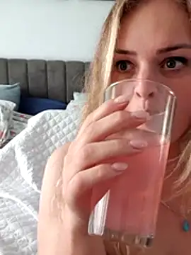 Snapshot of Bridgette03 chatting on 02/17/26, 02:41 Bridgette03 online show from 02/17/26, 02:41