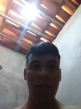 Snapshot of Kratoxk chatting on 10/25/25, 05:40 Kratoxk online show from 10/25/25, 05:40