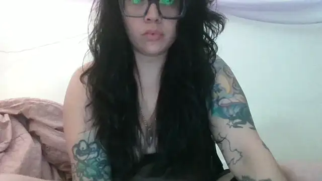 Snapshot of GypsyMamacita chatting on 06/21/26, 08:11 GypsyMamacita online show from 06/21/26, 08:11
