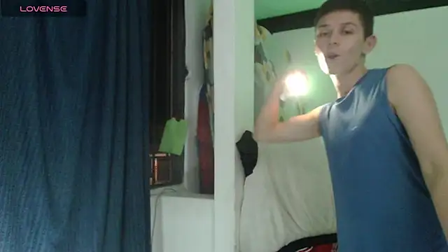 JhoanVelezModel online show from 10/18/25, 03:09