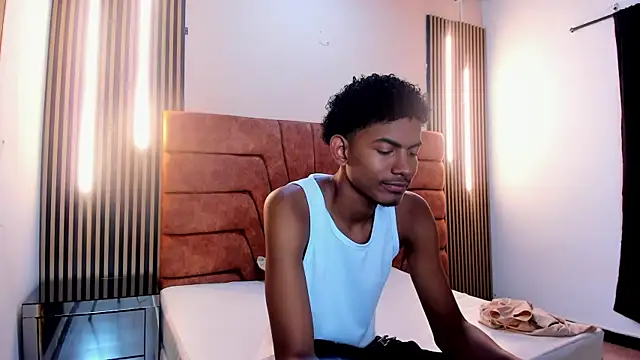 FYKMOR 1 online show from 09/30/25, 03:55