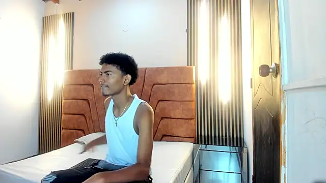 FYKMOR 1 online show from 10/10/25, 03:38