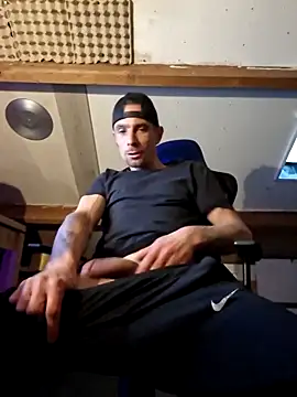 kompiee online show from 12/05/25, 07:28