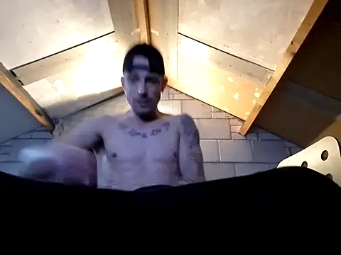 kompiee online show from 01/14/26, 10:43