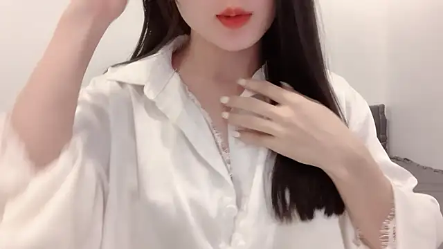 Snapshot of ___Lily___ chatting on 05/14/26, 04:03 Lily online show from 05/14/26, 04:03