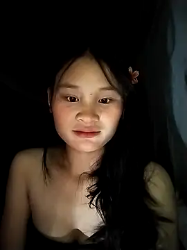 saronla 03 online show from 10/10/25, 04:17