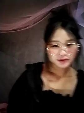 saronla 03 online show from 11/24/25, 03:17