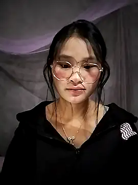 saronla 03 online show from 12/04/25, 07:17