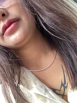   BabyShowPublic   online show from 11/02/25, 09:33