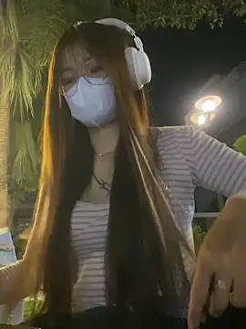   BabyShowPublic   online show from 04/09/26, 03:17