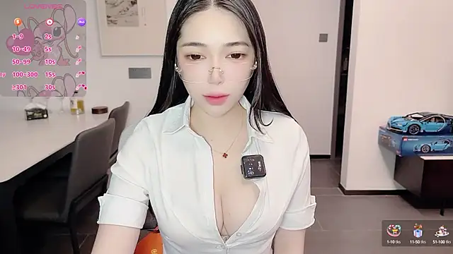 Scarlett-bb online show from 10/13/25, 08:31