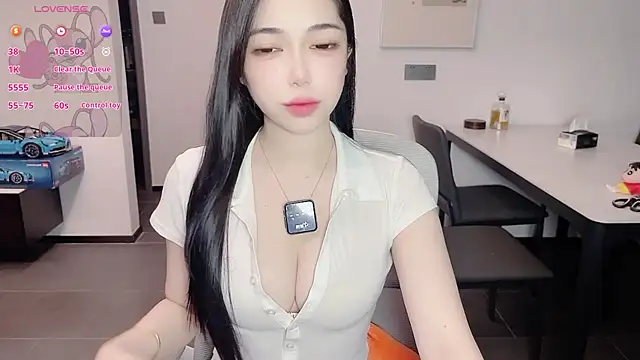 Scarlett-bb online show from 10/19/25, 08:42