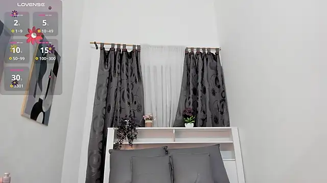 Mistt Mia online show from 10/19/25, 12:17