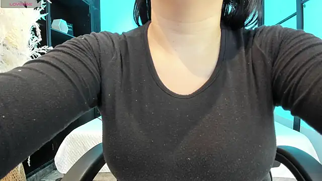 SamaraAnders  online show from 01/09/26, 05:21