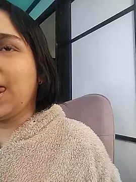 SamaraAnders  online show from 02/23/26, 05:05