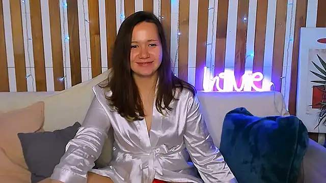 Laura Ellinss online show from 10/02/25, 09:49