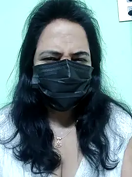 mallu-lover online show from 10/23/25, 12:21