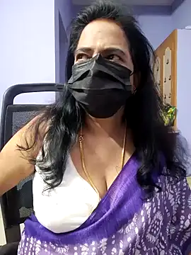 mallu-lover online show from 11/03/25, 01:01