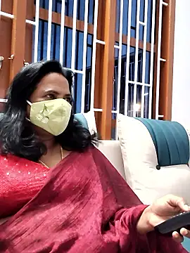 mallu-lover online show from 01/10/26, 03:36