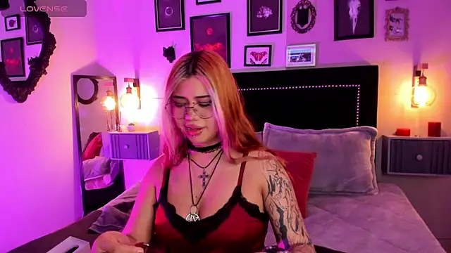 pinkk deemon online show from 03/10/26, 12:54