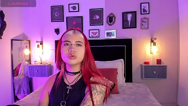 pinkk deemon online show from 03/31/26, 12:49