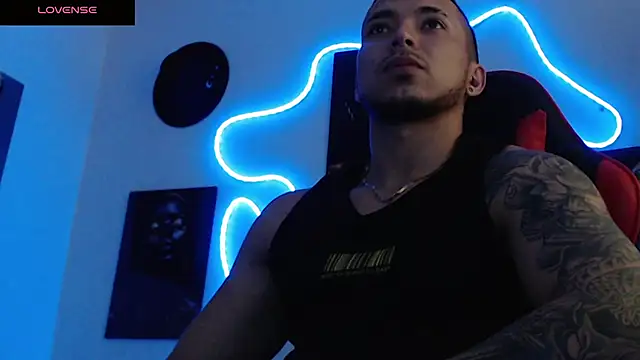 Snapshot of hank_fuller01 chatting on 02/19/26, 06:48 hank fuller01 online show from 02/19/26, 06:48