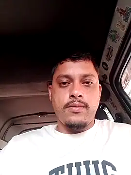 Snapshot of Deza-10 chatting on 11/28/25, 04:09 Deza-10 online show from 11/28/25, 04:09