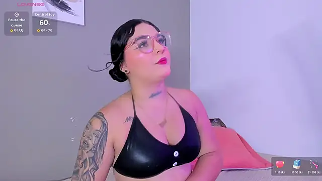 melody blossom  online show from 12/16/25, 08:47