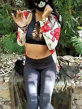 Snapshot of NaughtyMiuw chatting on 09/15/25, 07:47 NaughtyMiuw online show from 09/15/25, 07:47