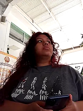 CloeStron online show from 11/20/25, 03:34