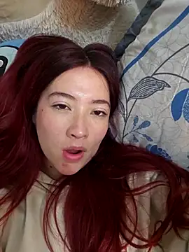 lunnaa  online show from 02/06/26, 03:33