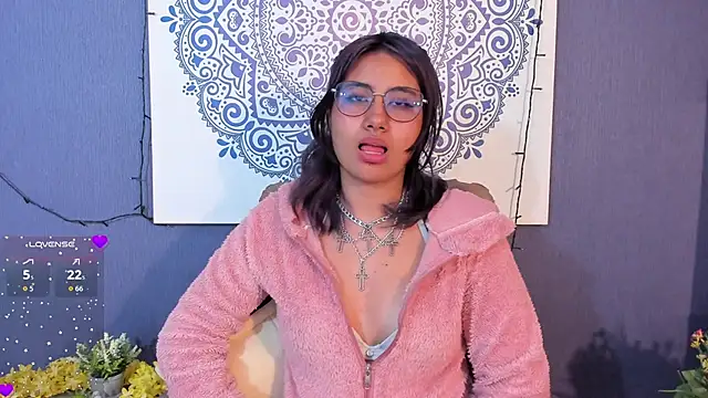 Snapshot of Nova_allen chatting on 09/12/25, 11:48 Nova allen online show from 09/12/25, 11:48