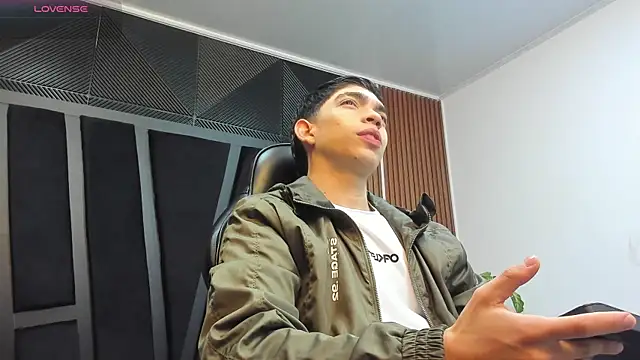 Eryonbradley online show from 10/01/25, 11:16