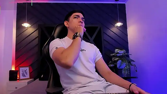 Eryonbradley online show from 01/13/26, 11:26