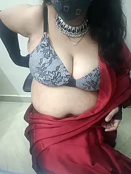 Snapshot of Bhabhiji1 chatting on 03/01/26, 03:25 Bhabhiji1 online show from 03/01/26, 03:25