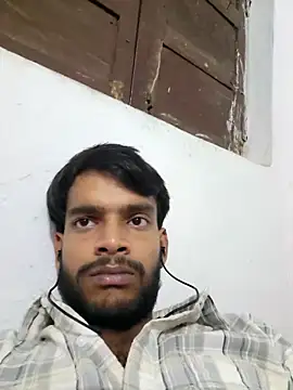 yashuuuu021 online show from 09/18/25, 05:59