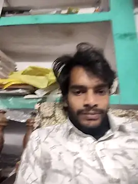 yashuuuu021 online show from 11/22/25, 01:43