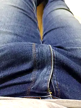 Snapshot of JoaoPedro17cm chatting on 09/11/25, 01:55 JoaoPedro17cm online show from 09/11/25, 01:55