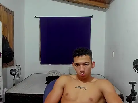 JuanchiT66 online show from 10/26/25, 05:35